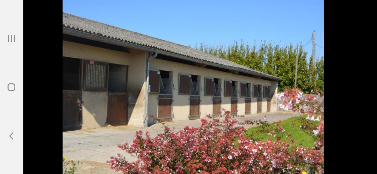 Le Cezembre Gite La Taniere Moidrey Kültér fotó